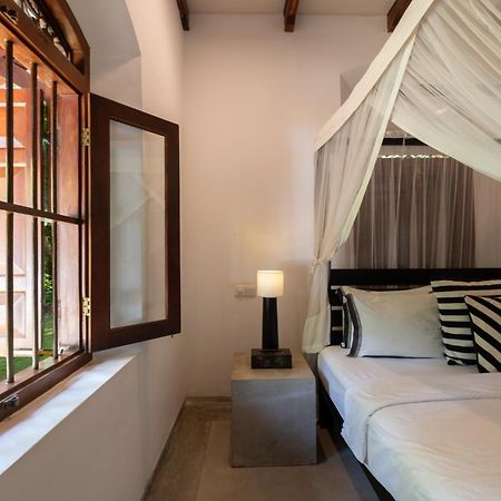 Mo River House Luxury Villa Hikkaduwa Exterior photo